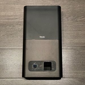 PetCube Bites Pet & Treat Camera - Aluminum in Carbon Black